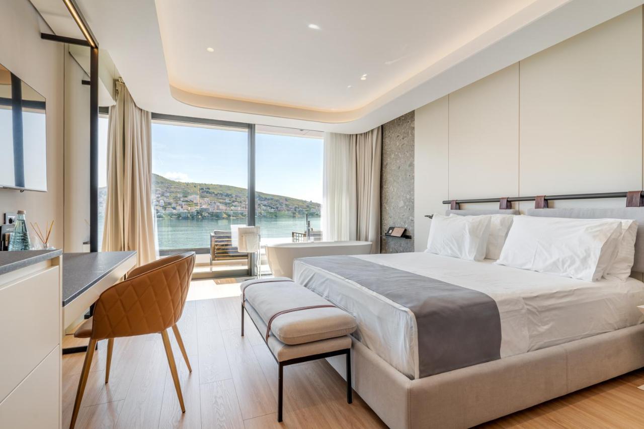 Yacht Premium Hotel Sarandë Buitenkant foto