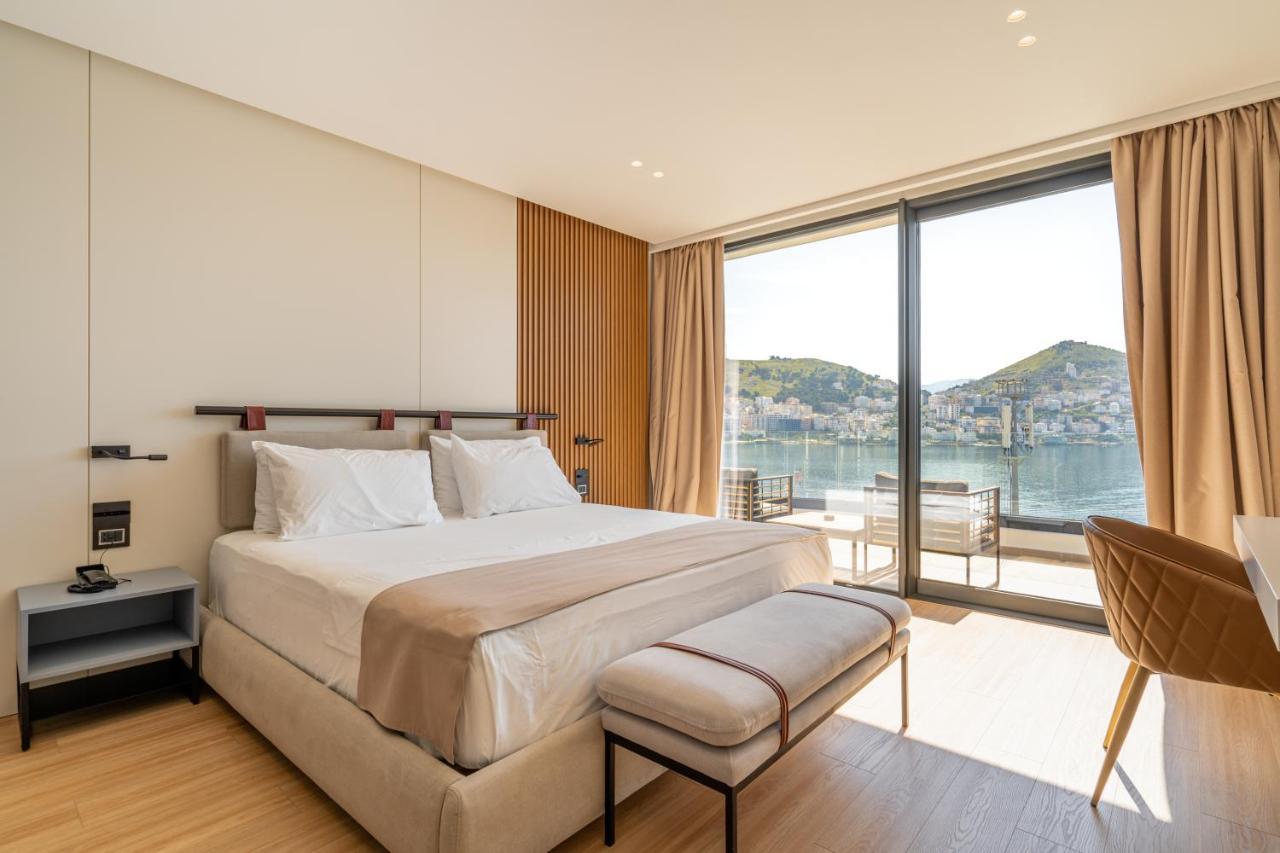 Yacht Premium Hotel Sarandë Buitenkant foto