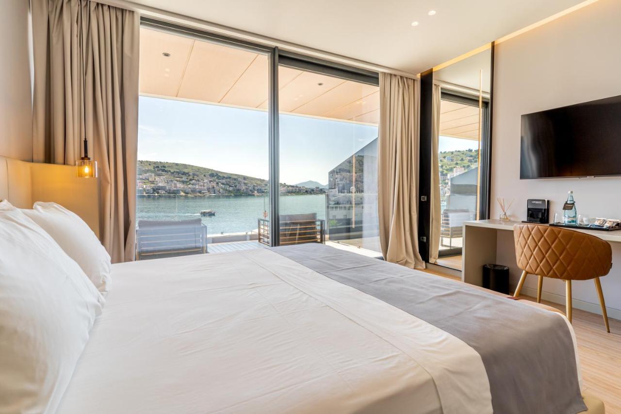 Yacht Premium Hotel Sarandë Buitenkant foto