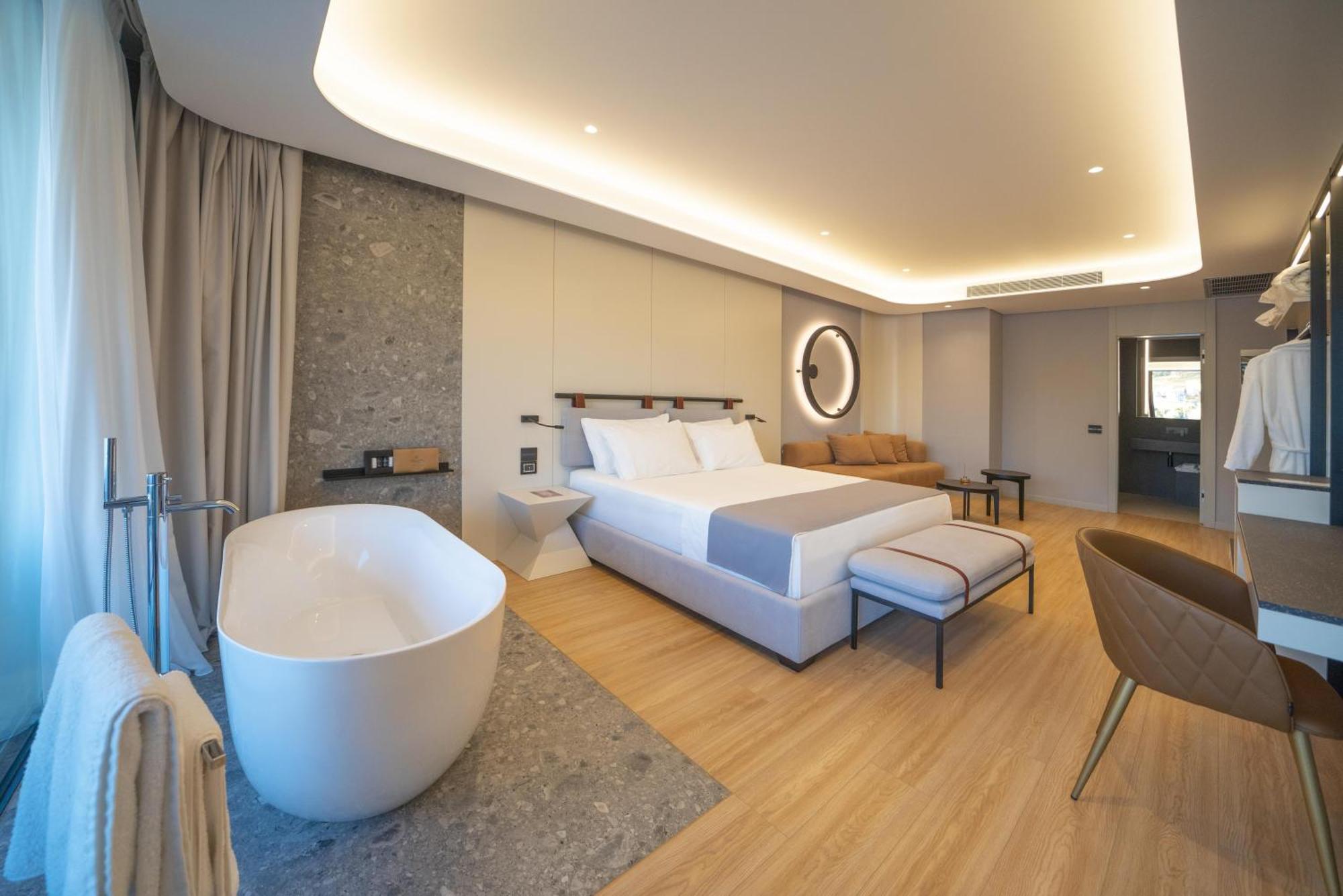 Yacht Premium Hotel Sarandë Buitenkant foto
